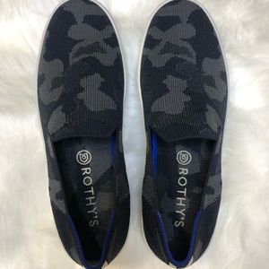 Rothys The Sneaker Camo Gray Women’s Size 9